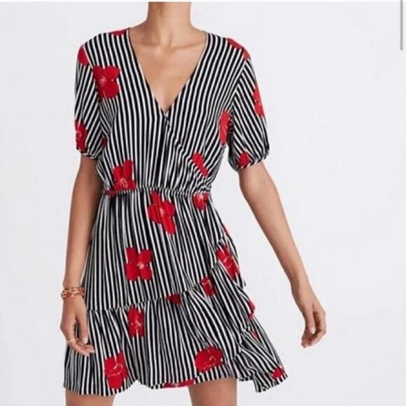 Madewell Size 2 Bianca Ruffle Wrap Dress Red Floral On Black Stripe - Picture 1 of 9